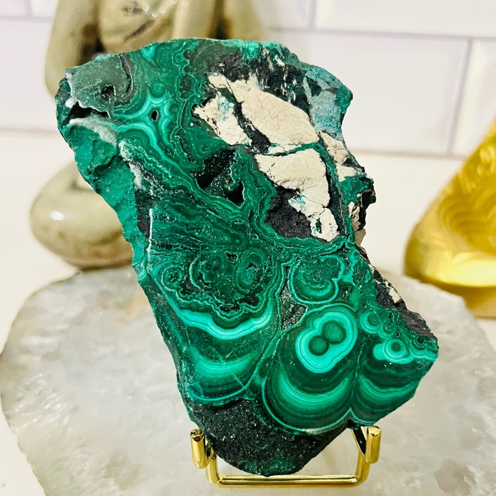 Stone of Transformation ✨ Malachite Stone - Picture 3 of 3